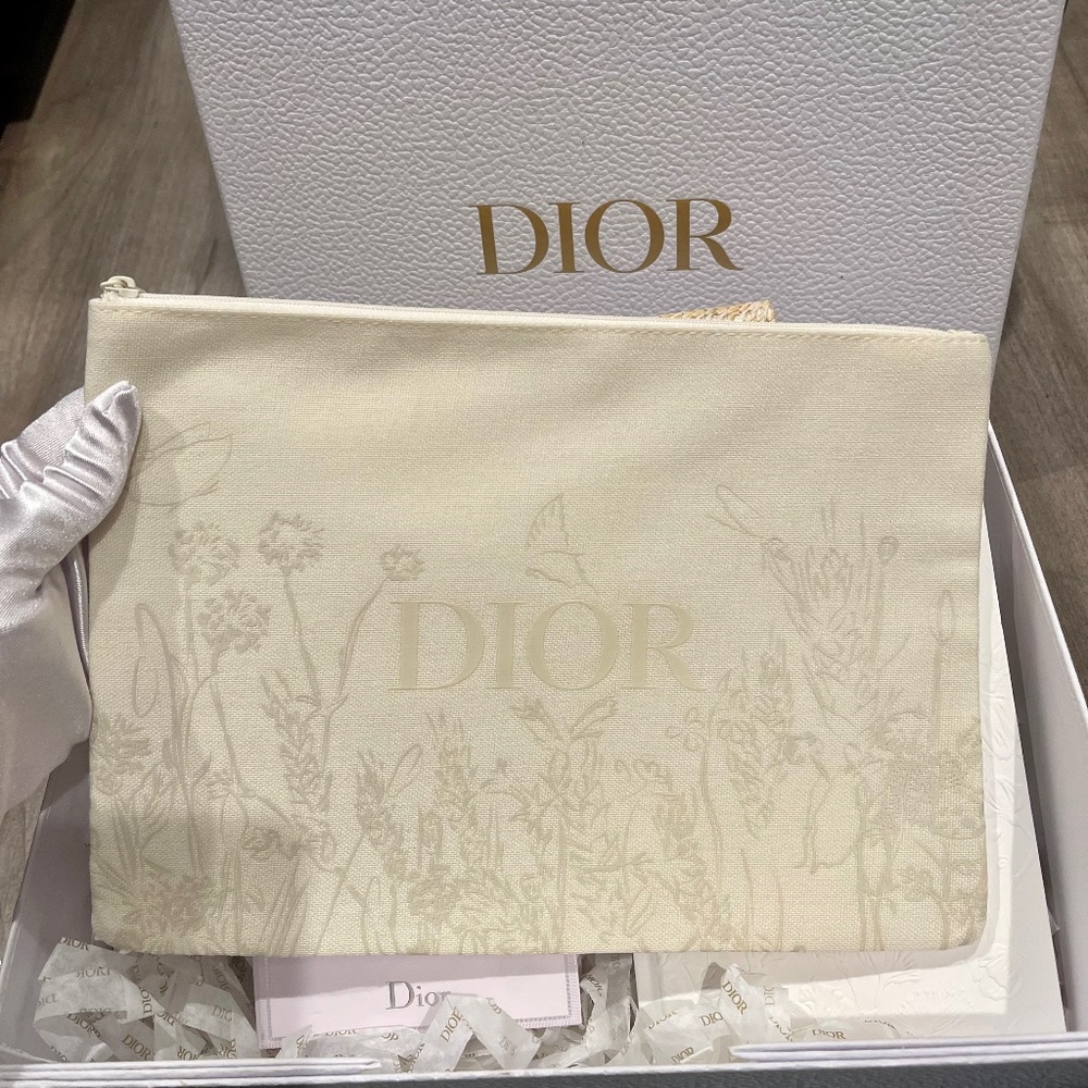 Dior cream flower cosmetics bag / beauty pouch